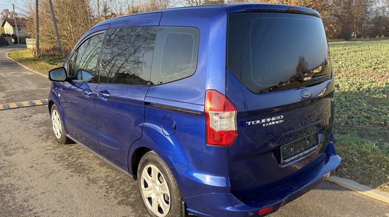 Ford Tourneo Courier 1.0 EcoBoost Trend