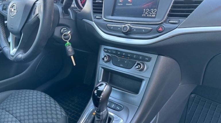 Opel Astra automat FV23%
